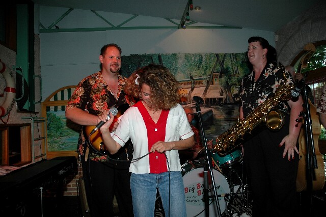 min 2006 06 11 guinguette mp 324